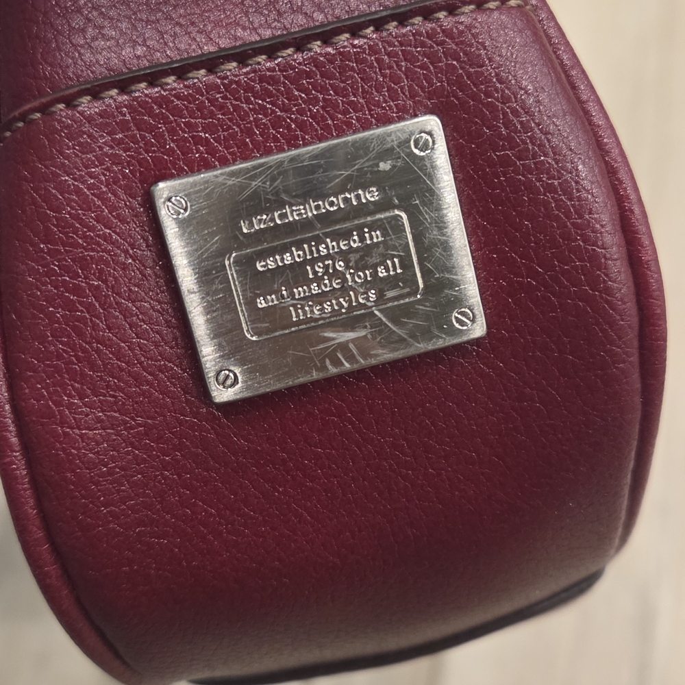 Women's Burgundy Shoulder Bag - Picture 7 of 7